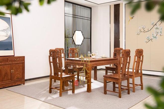 木匠:红木餐桌口碑之选不朽情缘电子游戏盛世周(图2) 木匠:红木餐桌口碑之选不朽情缘电子游戏盛世周(图2)